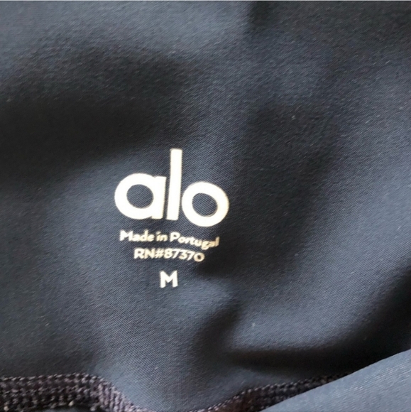 ALO High Waisted Wripped Warrior Leggings - Picture 4 of 6